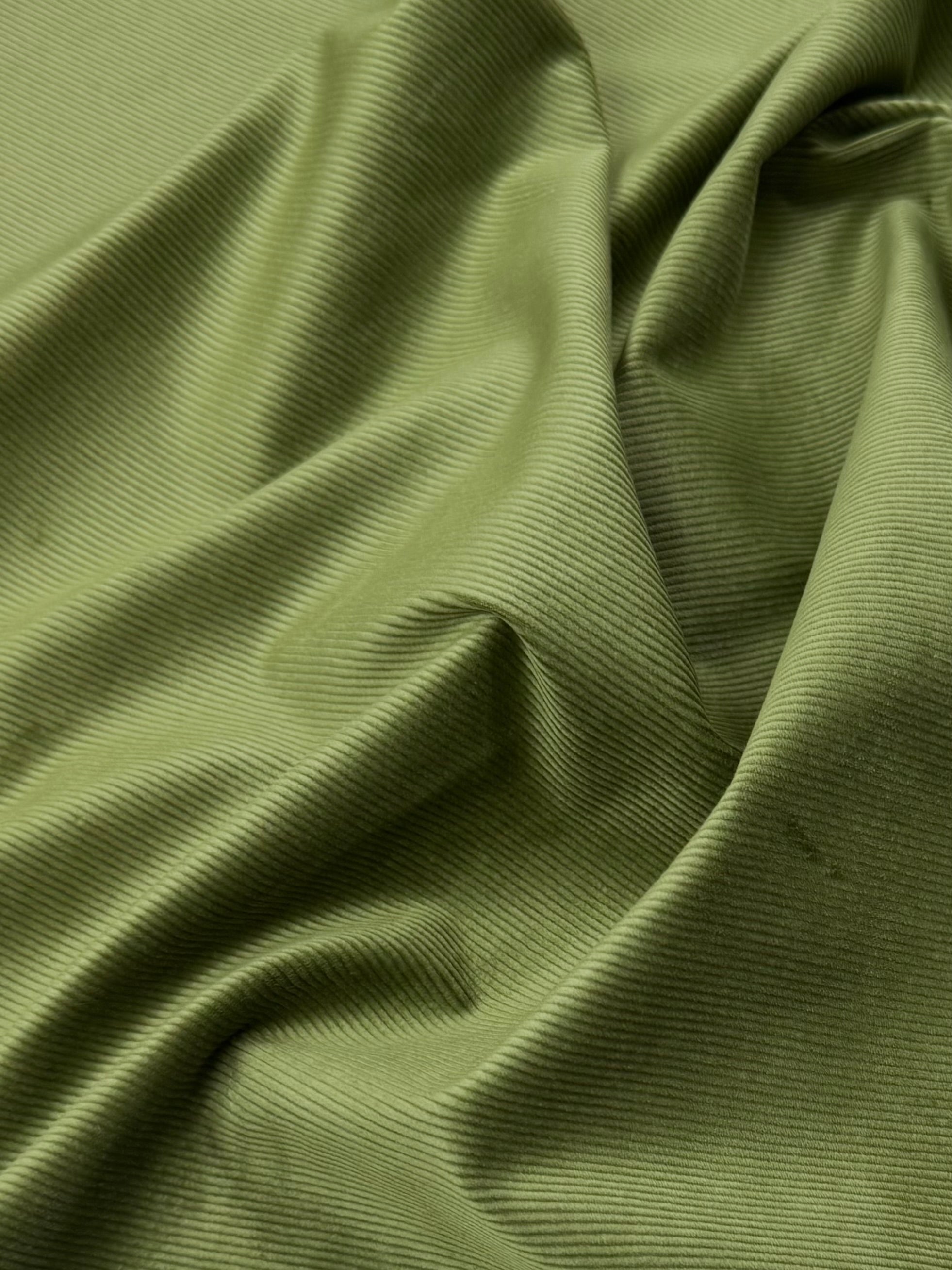 Micro Wale Corduroy - Avocado - 138cm