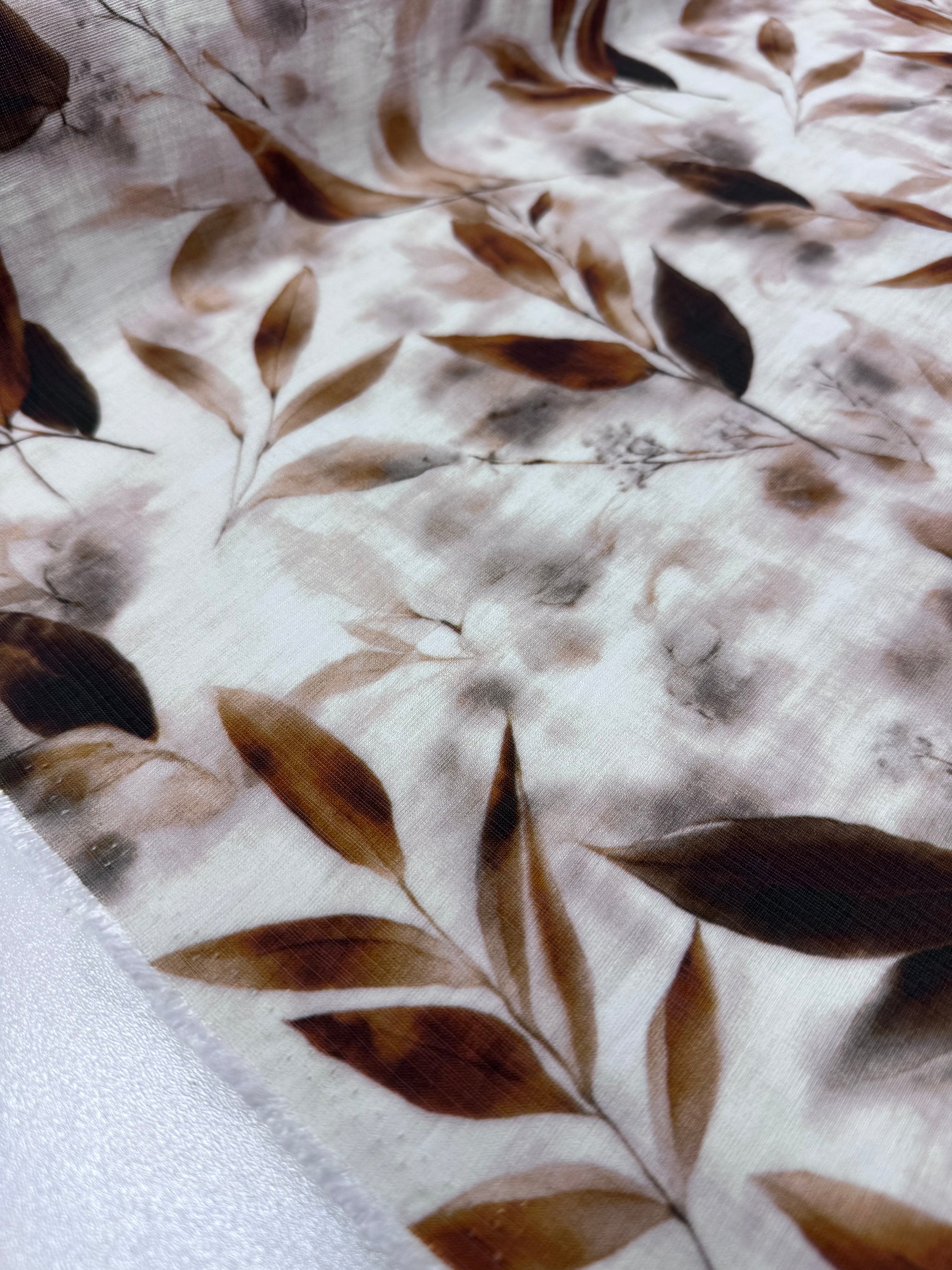 Linen Blend - Mocha Leaves - 152cm